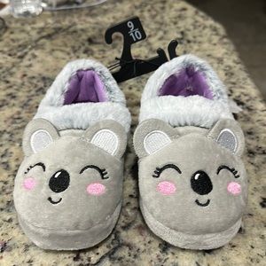 Wonder Nation faux fur koala toddler slippers 9/10